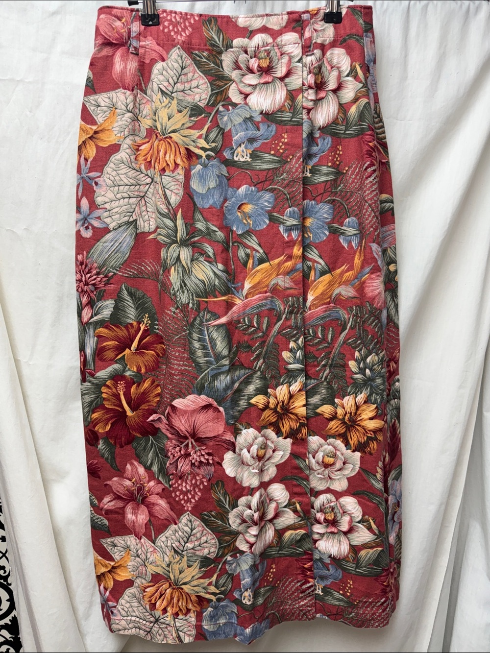 Vintage Floral Pencil Skirt in Deep Rose red